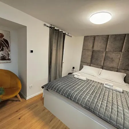 Fiori Apartman *