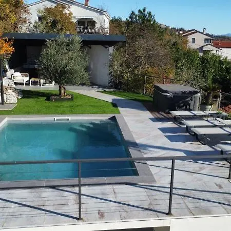 Fiori Apartman *