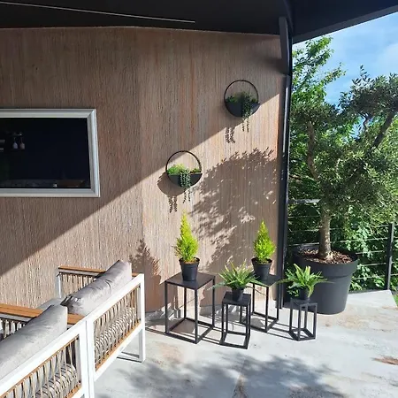 Fiori Apartment *