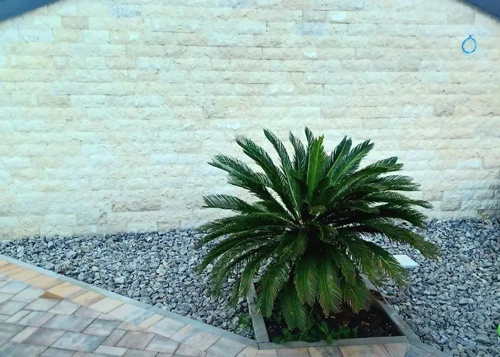 شقة Fiori كاستاف